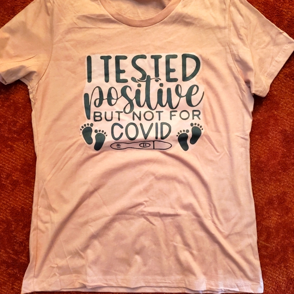 Pregnant tshirt XL